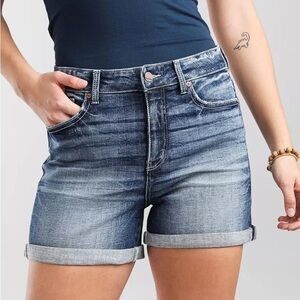 Buckle Black Universal Fit Cuffed Stretch Short - 25